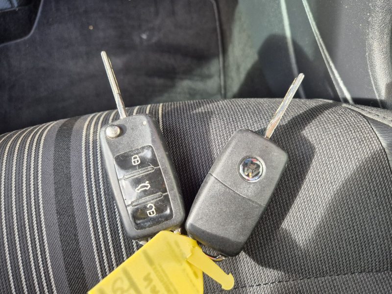 VOLKSWAGEN POLO 2013