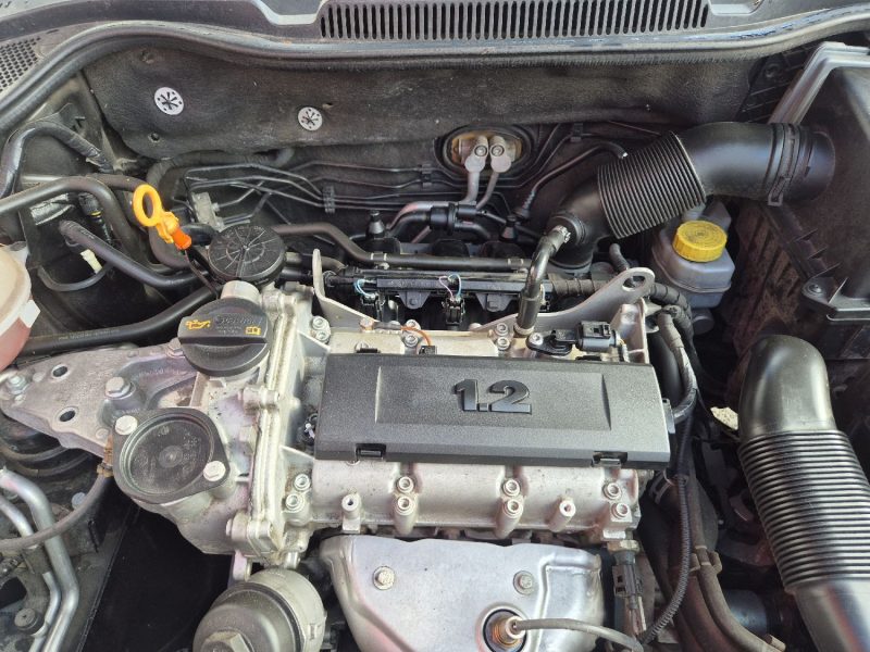 VOLKSWAGEN POLO 2013