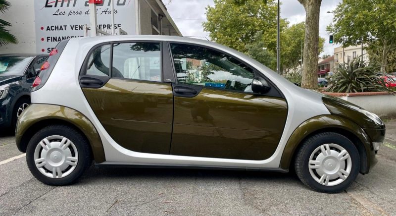 SMART FORFOUR 1.3 95ch PULSE **1ère MAIN**