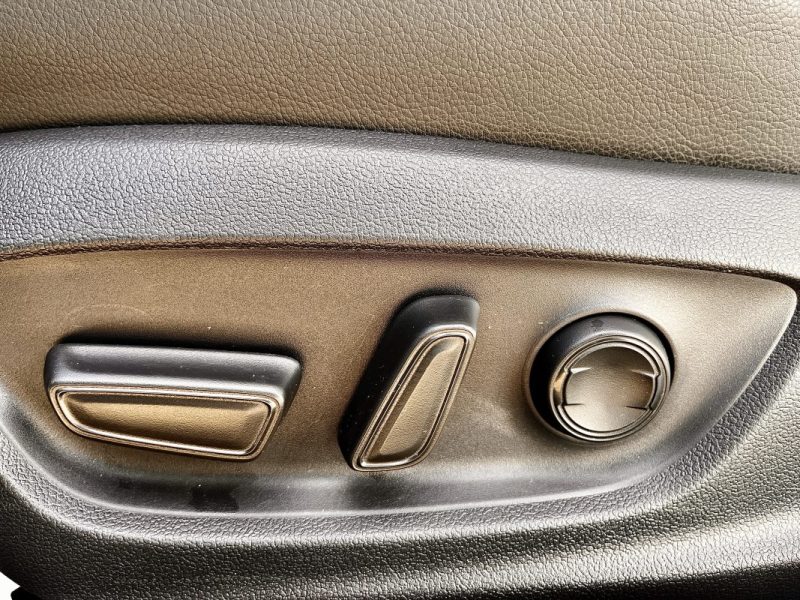 TOYOTA CAMRY Hybride 218ch Lounge 05/2020