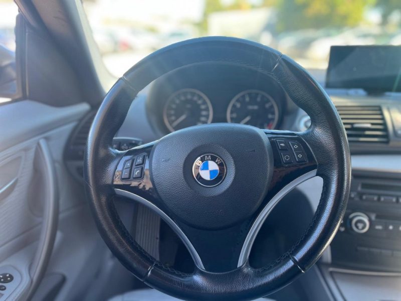 BMW 1 (E81) 0001 BMW Model:1 (E81) Finition:design sport