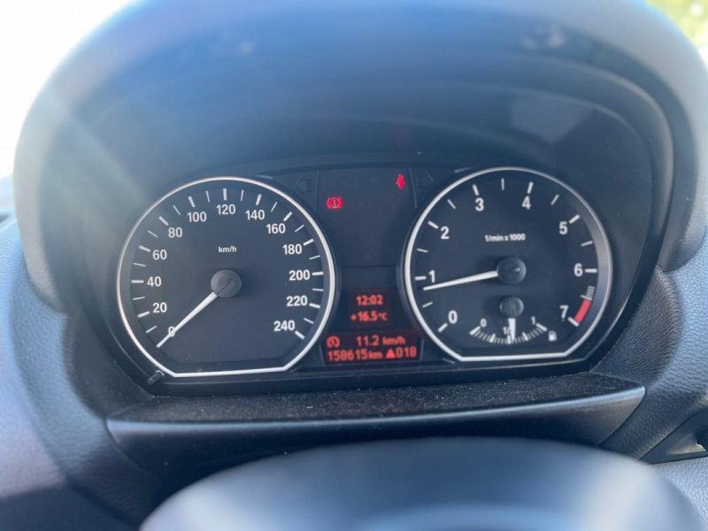 BMW 1 (E81) 0001 BMW Model:1 (E81) Finition:design sport