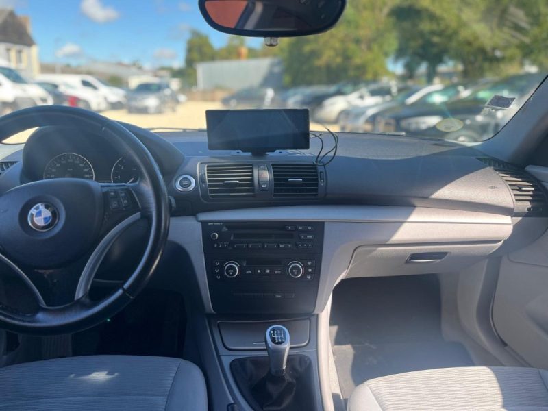 BMW 1 (E81) 0001 BMW Model:1 (E81) Finition:design sport