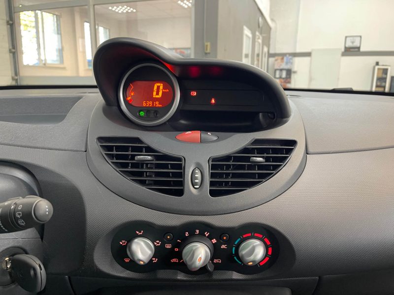 RENAULT TWINGO SEULEMENT 64000KMS 1.2 LEV 16v 75ch eco² DYNAMIQUE 1ERE MAIN, GARANTIE 12 MOIS
