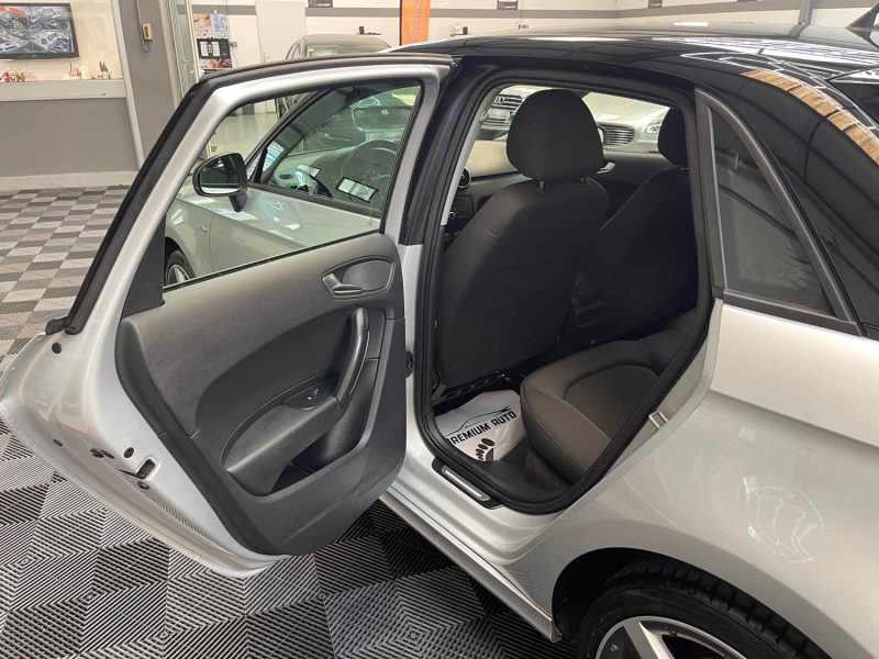 AUDI A1  SPORTBACK 1.2 TFSI 86ch S LINE GARANTIE 12 MOIS, HISTORIQUE COMPLET, SUPER ETAT