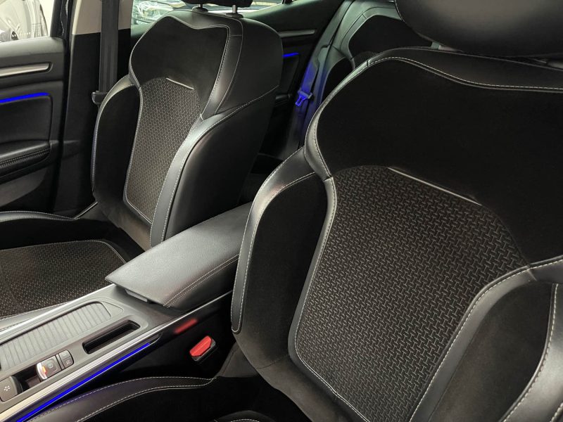 RENAULT MEGANE IV SEULEMENT 58000KMS 1.2 TCE 130ch ENERGY INTENS GARANTIE 12 MOIS HISTORIQUE COMPLET