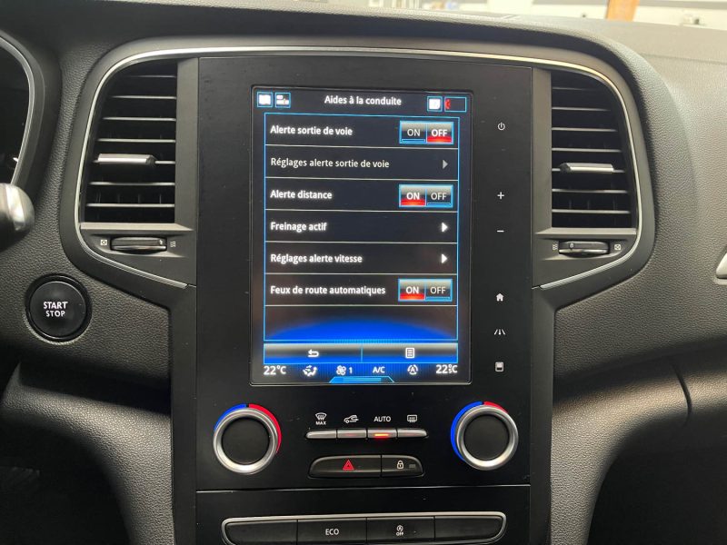 RENAULT MEGANE IV SEULEMENT 58000KMS 1.2 TCE 130ch ENERGY INTENS GARANTIE 12 MOIS HISTORIQUE COMPLET