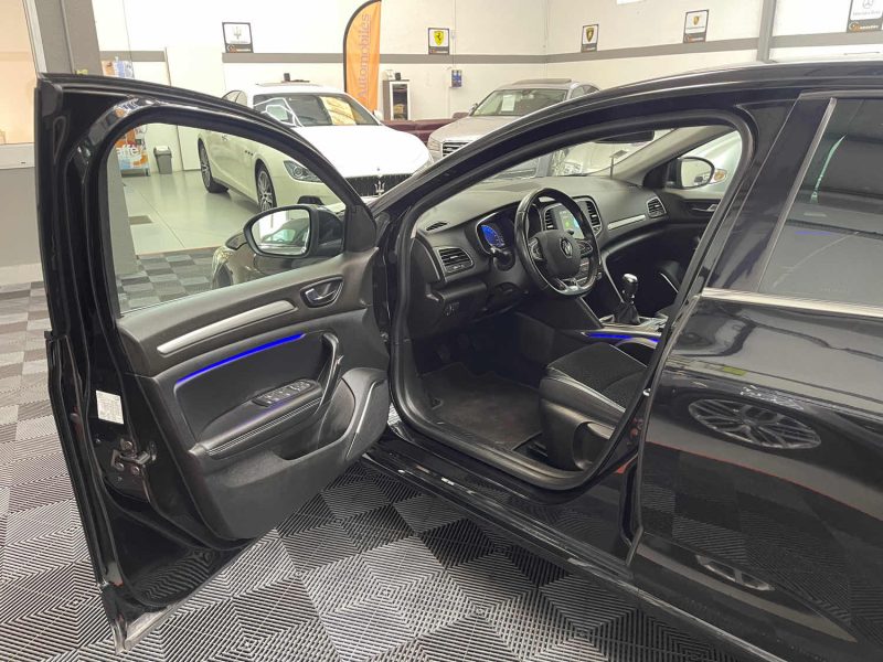 RENAULT MEGANE IV SEULEMENT 58000KMS 1.2 TCE 130ch ENERGY INTENS GARANTIE 12 MOIS HISTORIQUE COMPLET