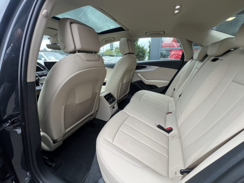 AUDI A4 LIMOUSINE V PHASE 2 AVUS 35 TFSI 2.0 HYBRID 150 Cv 1ERE MAIN 6525 Kms - GARANTIE 1