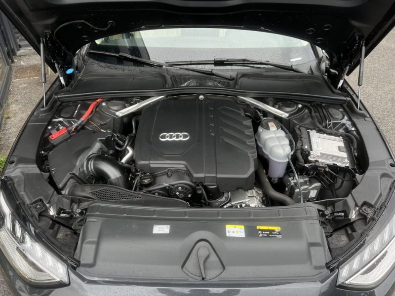 AUDI A4 LIMOUSINE V PHASE 2 AVUS 35 TFSI 2.0 HYBRID 150 Cv 1ERE MAIN 6525 Kms - GARANTIE 1
