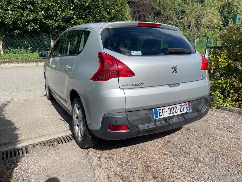 PEUGEOT 3008 1.6i 16v 120CH
