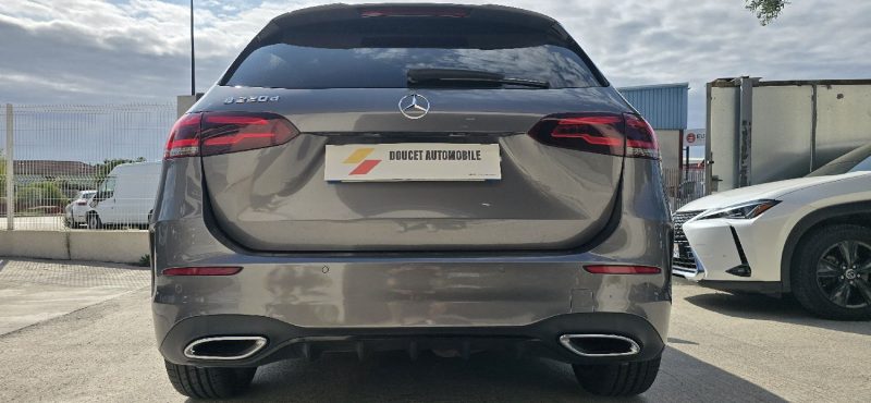 MERCEDES CLASSE B 220 d 190cv AMG Line / SUIVI MERCEDES