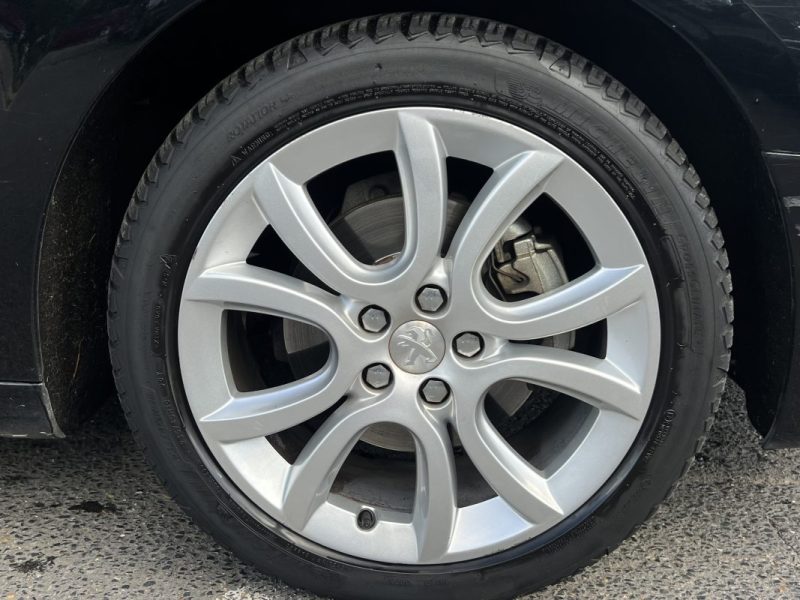 PEUGEOT 508 PEUGEOT 508 FELINE 2.0 HDI 163 / 200 Cv HYBRID 4 / 1ERE MAIN BOITE AUTO CUIR GPS - GARAN