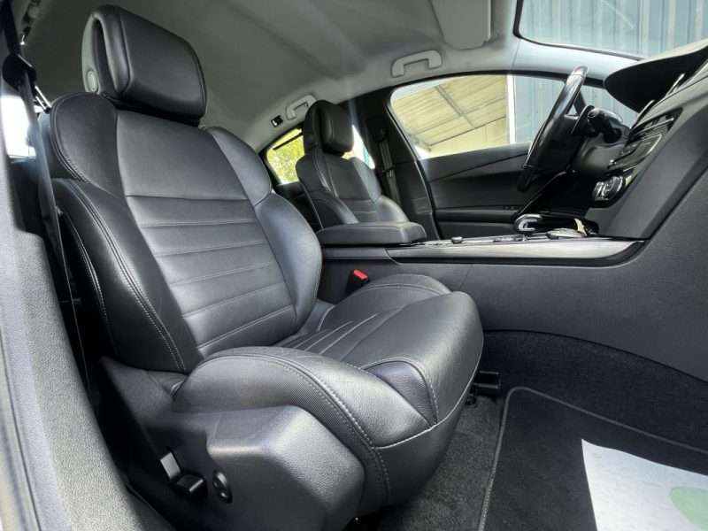 PEUGEOT 508 PEUGEOT 508 FELINE 2.0 HDI 163 / 200 Cv HYBRID 4 / 1ERE MAIN BOITE AUTO CUIR GPS - GARAN