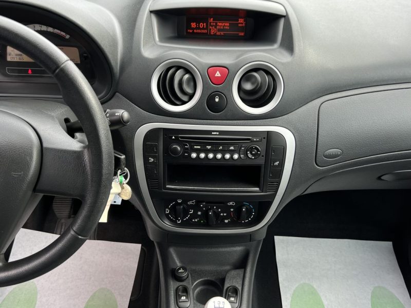 CITROEN C3 PHASE 2 1.4 i 75 Cv 5 PORTES / CLIMATISATION BLUETOOTH - GARANTIE 1 AN