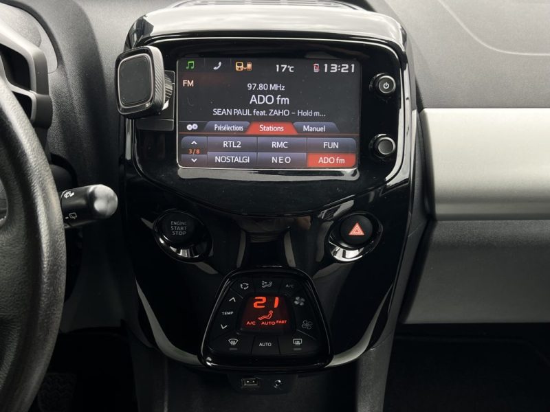 PEUGEOT 108 TOP ! CABRIOLET Pack ALLURE 1.2 82 Cv 1ERE MAIN ECRAN TACTILE CRIT AIR 1 - GARANTIE 1 AN