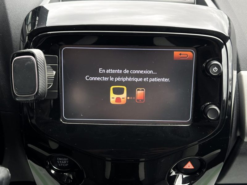 PEUGEOT 108 TOP ! CABRIOLET Pack ALLURE 1.2 82 Cv 1ERE MAIN ECRAN TACTILE CRIT AIR 1 - GARANTIE 1 AN