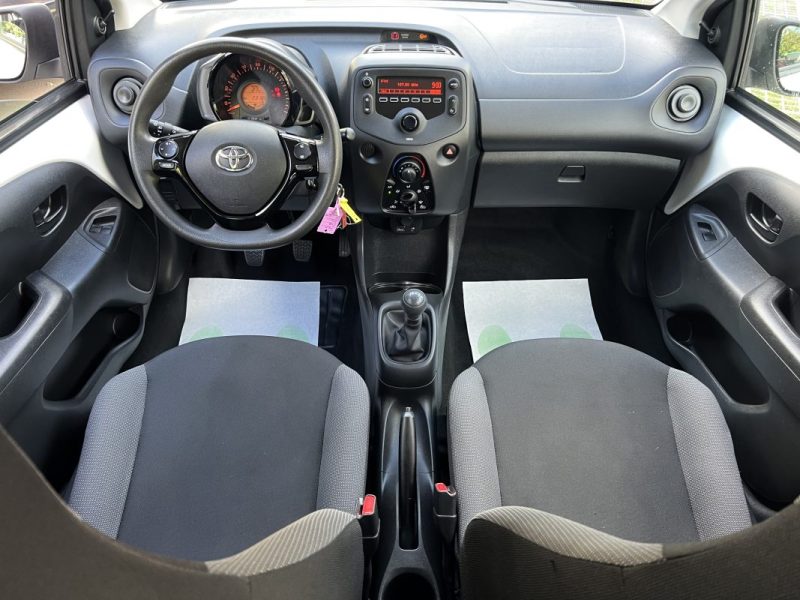 TOYOTA AYGO II PHASE 2 X-PRO 1.0 VVT-I 72 Cv 5 PORTES 1ere main 23 100 Km CRIT AIR 1 - GARANTIE 1 AN