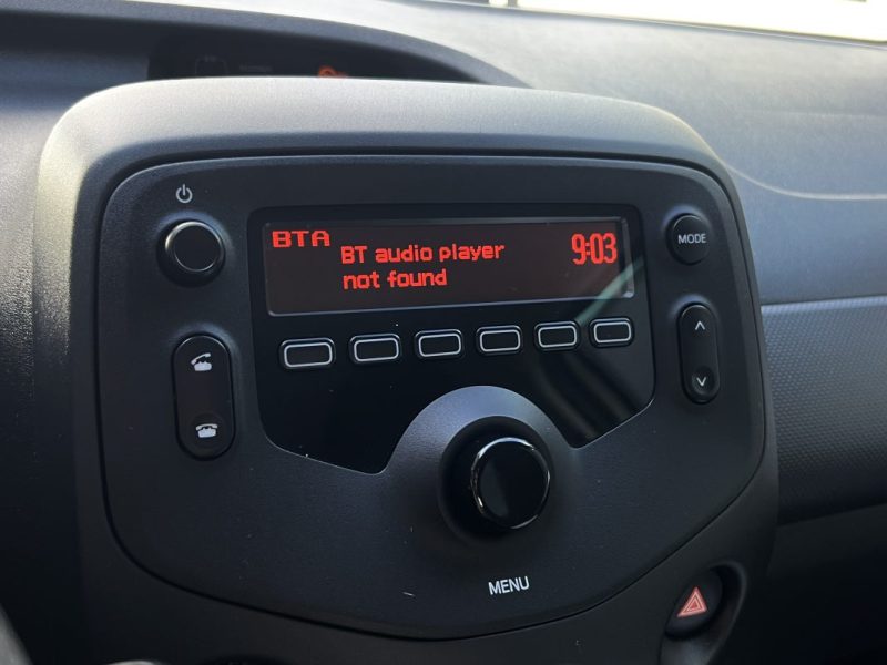 TOYOTA AYGO II PHASE 2 X-PRO 1.0 VVT-I 72 Cv 5 PORTES 1ere main 23 100 Km CRIT AIR 1 - GARANTIE 1 AN