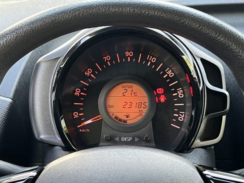 TOYOTA AYGO II PHASE 2 X-PRO 1.0 VVT-I 72 Cv 5 PORTES 1ere main 23 100 Km CRIT AIR 1 - GARANTIE 1 AN