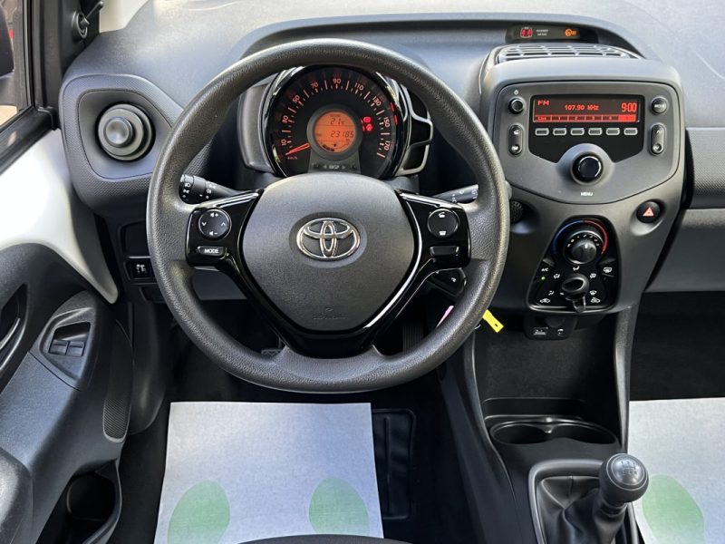 TOYOTA AYGO II PHASE 2 X-PRO 1.0 VVT-I 72 Cv 5 PORTES 1ere main 23 100 Km CRIT AIR 1 - GARANTIE 1 AN