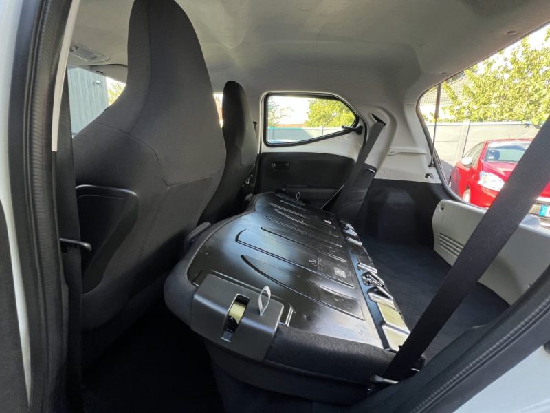 TOYOTA AYGO II PHASE 2 X-PRO 1.0 VVT-I 72 Cv 5 PORTES 1ere main 23 100 Km CRIT AIR 1 - GARANTIE 1 AN