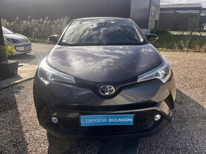 TOYOTA C-HR 122h Graphic  E-CVT 01/2018