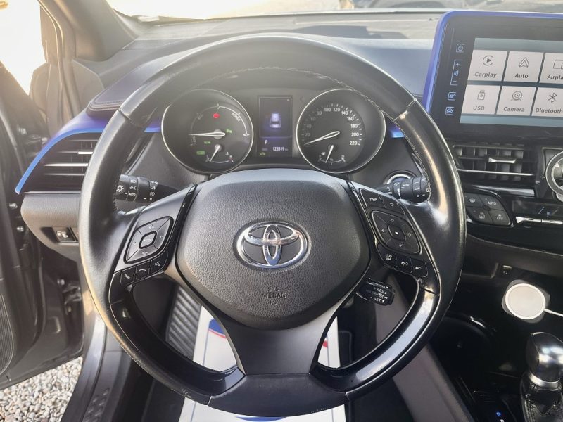 TOYOTA C-HR 122h Graphic  E-CVT 01/2018