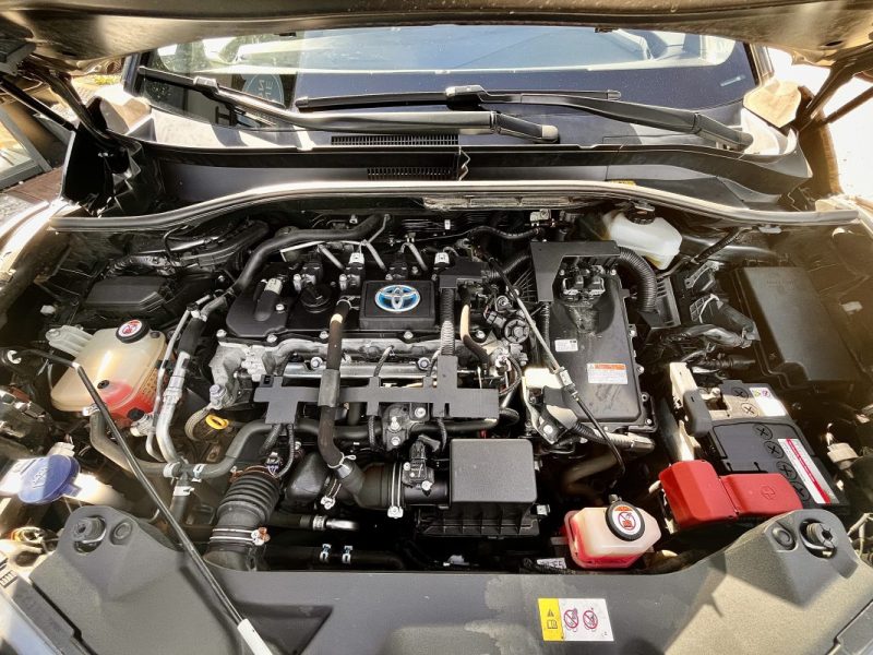 TOYOTA C-HR 122h Graphic  E-CVT 01/2018