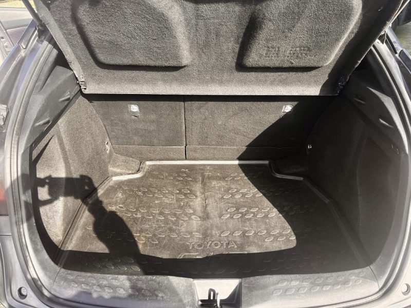 TOYOTA C-HR 122h Graphic  E-CVT 01/2018