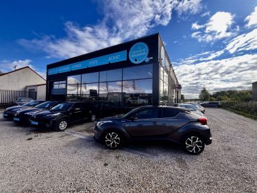 TOYOTA C-HR 122h Graphic  E-CVT 01/2018