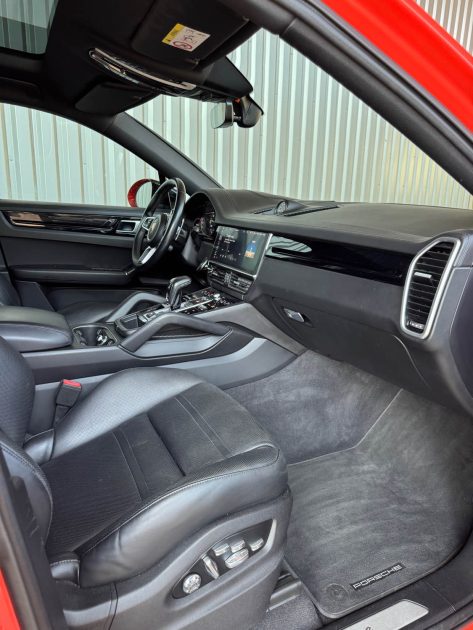 PORSCHE CAYENNE E-HYBRID 2020