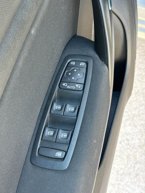 RENAULT MEGANE IV 1.2 TCe 100 ch Energy Business