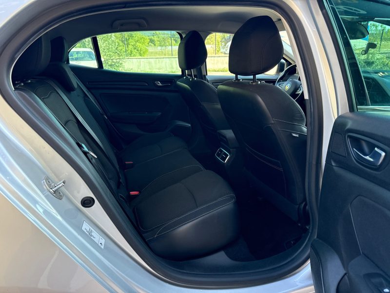 RENAULT MEGANE IV 1.2 TCe 100 ch Energy Business