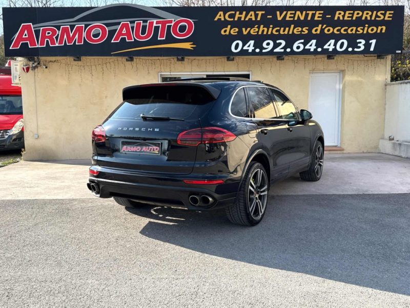 PORSCHE Cayenne S 3.0 V6 416 ch E-HYBRID 4×4 Tiptronic8