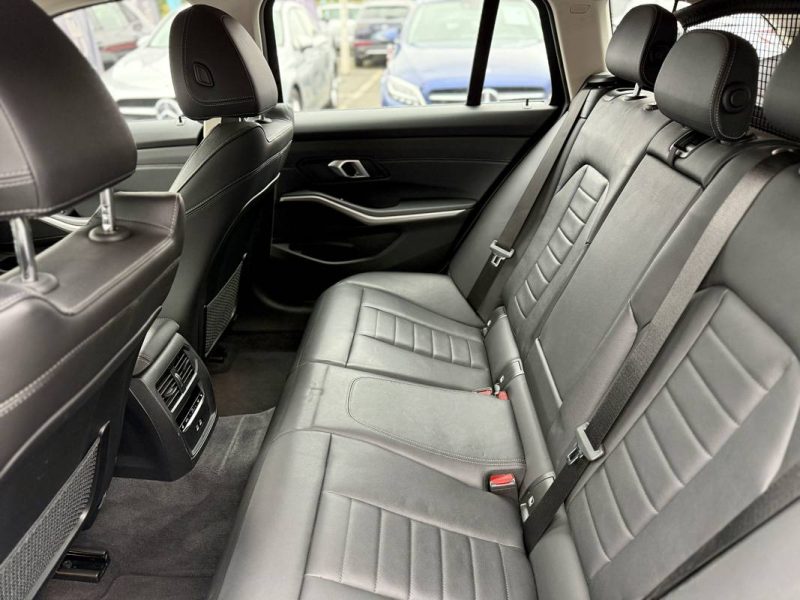 BMW SÉRIE 3 G21 TOURING PHASE 2 2.0 318d 150ch Pack Sport ADVANTAGE