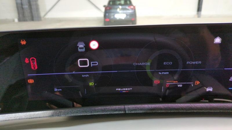 Peugeot 3008 nouveau Hybrid 145 e-dcs6 gt + pack hi-fi focal +  360° vision and drive assist plus