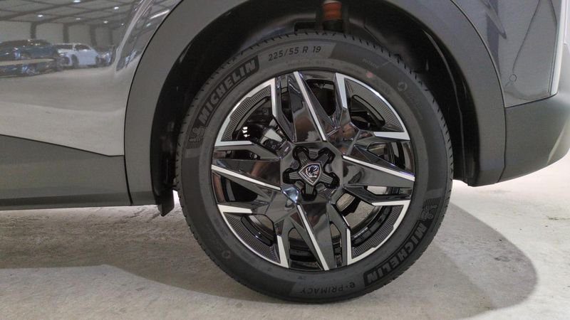 Peugeot 3008 nouveau Hybrid 145 e-dcs6 gt + pack hi-fi focal +  360° vision and drive assist plus