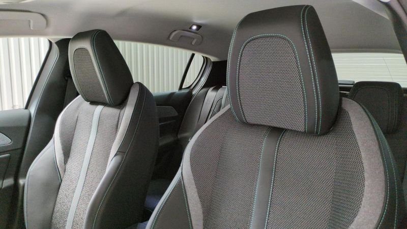 Peugeot 308 Hybrid 145 e-dcs6 allure + pack confort +  vision 360