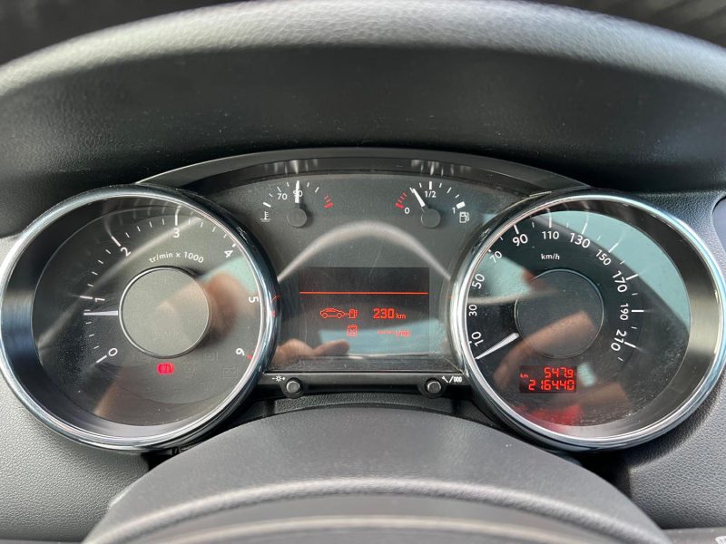 PEUGEOT 5008 1.6 HDi 114Cv ALLURE 