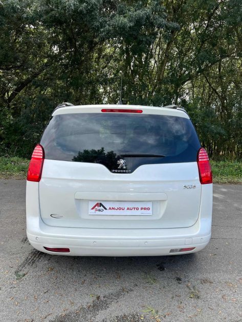 PEUGEOT 5008 1.6 HDi 114Cv ALLURE 