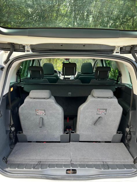 PEUGEOT 5008 1.6 HDi 114Cv ALLURE 