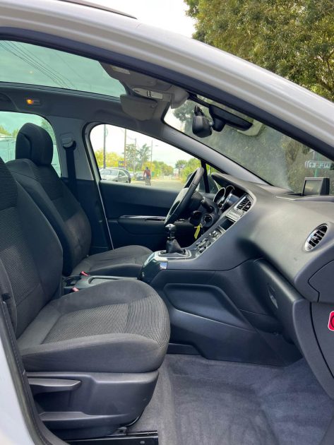 PEUGEOT 5008 1.6 HDi 114Cv ALLURE 