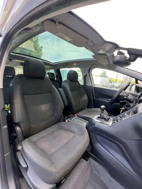 PEUGEOT 5008 1.6 HDi 114Cv ALLURE 