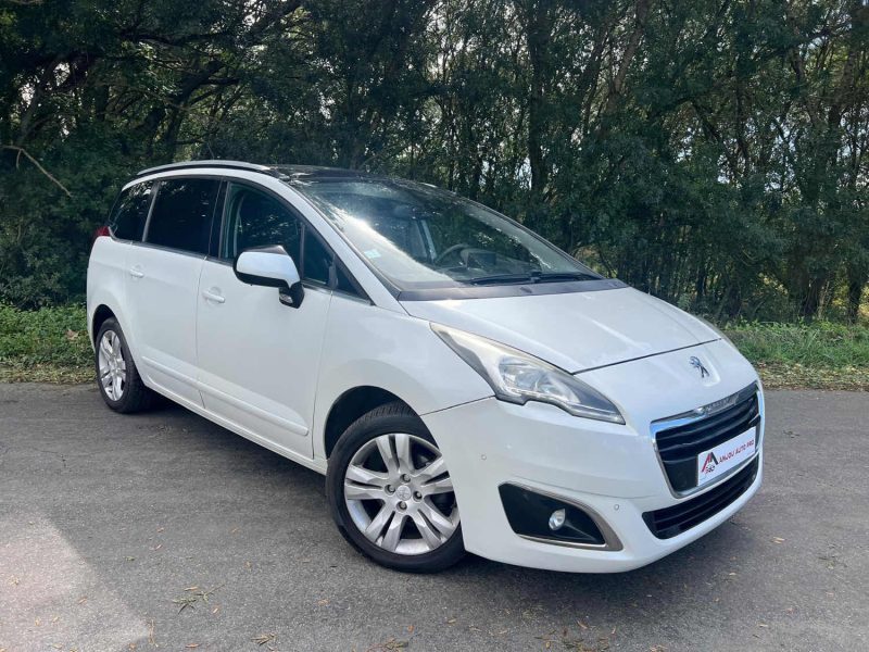 PEUGEOT 5008 1.6 HDi 114Cv ALLURE 