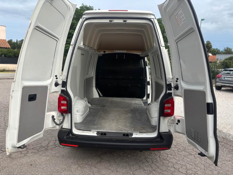 VOLKSWAGEN TRANSPORTER 2018