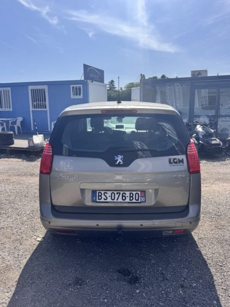 PEUGEOT 5008 1.6 HDI 112 FAP ACTIVE 5 PLACES 