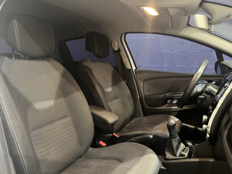 RENAULT CLIO GT LINE  1.5 dCi 90ch - Kit Distri NEUF / SUIVI COMPLET