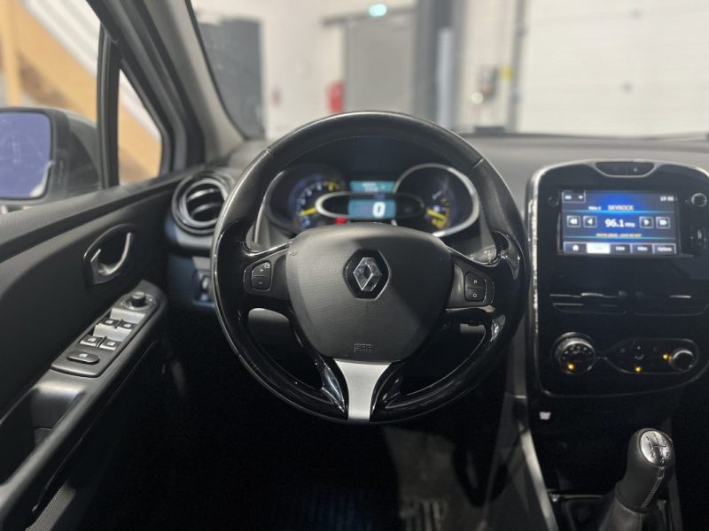 RENAULT CLIO GT LINE  1.5 dCi 90ch - Kit Distri NEUF / SUIVI COMPLET