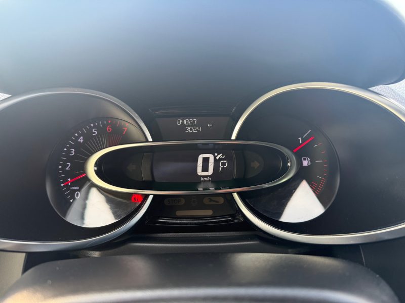 RENAULT CLIO 4 1ER MAIN PHASE 2 1.2 TCE 120CV BOITE AUTO 2016